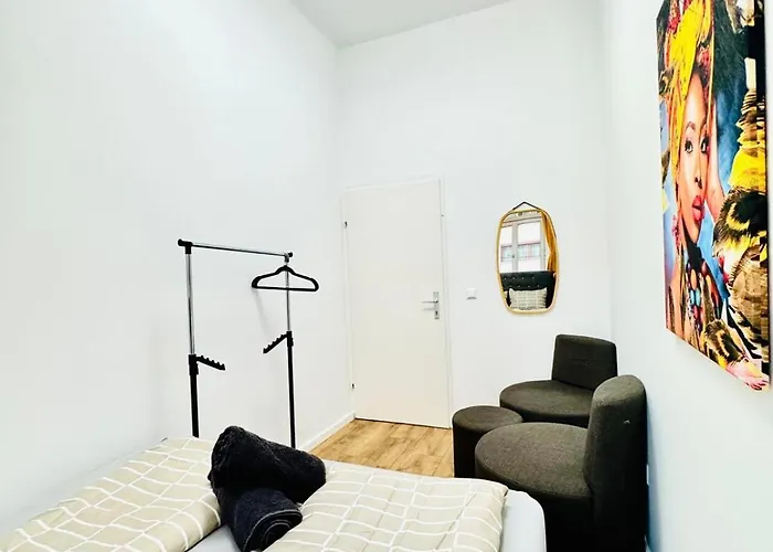 Appartement Cozy 9br For 18 Near Augarten *