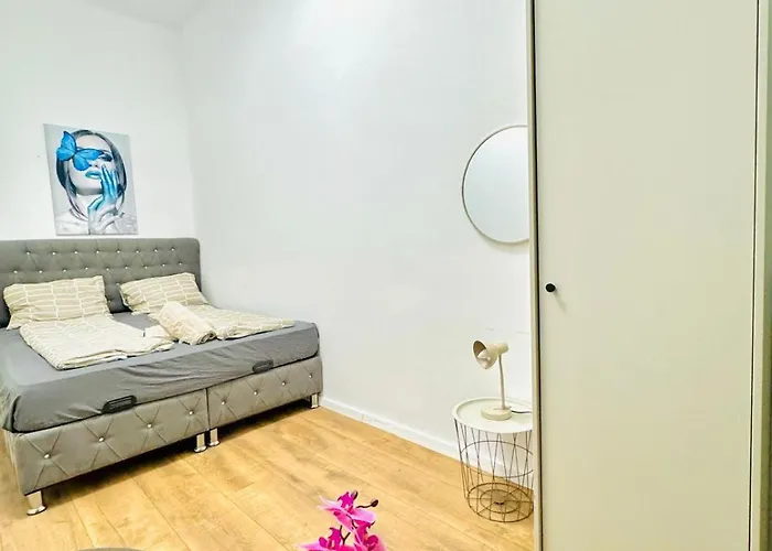 Appartement Cozy 9br For 18 Near Augarten