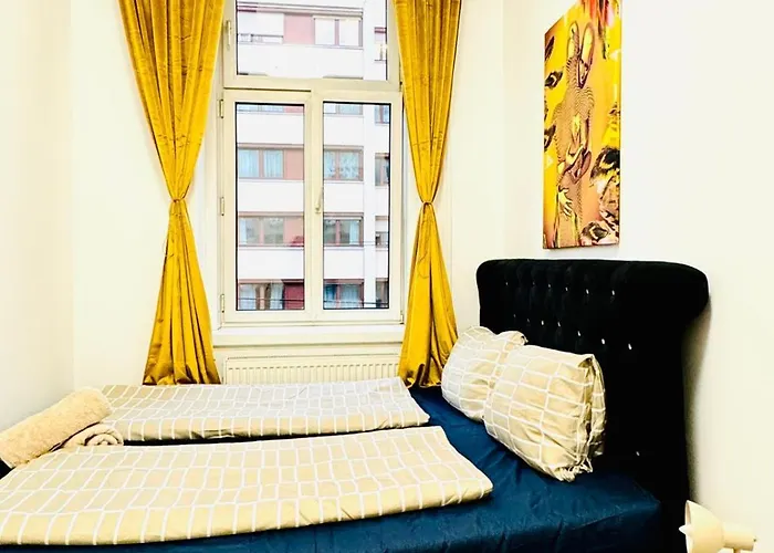 Cozy 9br For 18 Near Augarten Vienne