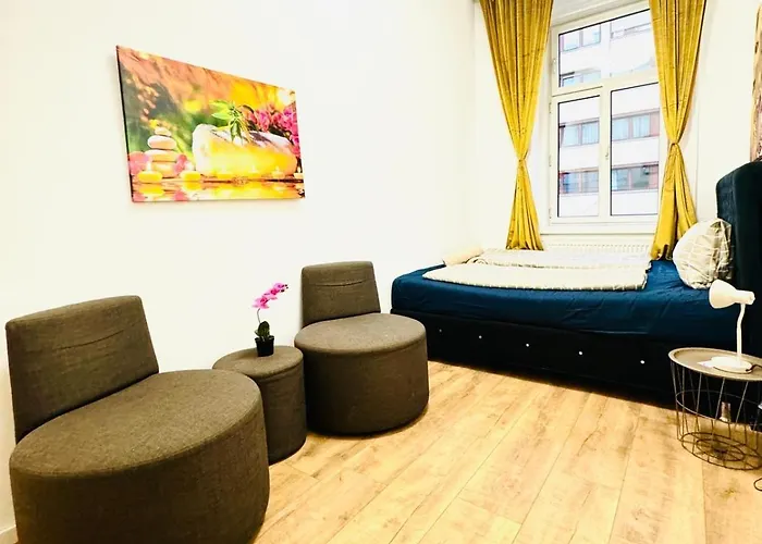 Cozy 9br For 18 Near Augarten Appartement *