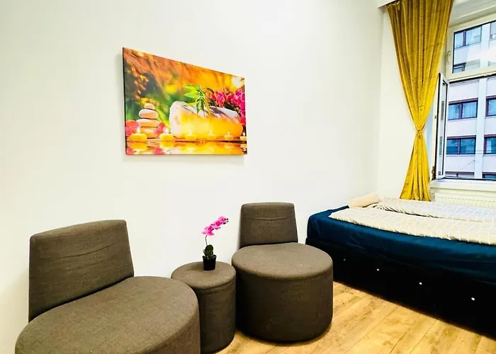 Cozy 9br For 18 Near Augarten Appartement *