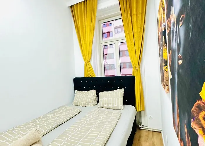 Cozy 9br For 18 Near Augarten Appartement *