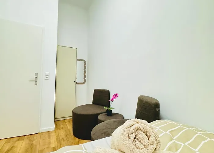 Cozy 9br For 18 Near Augarten * Viena