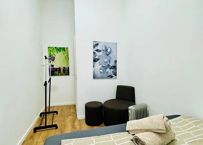 Cozy 9br For 18 Near Augarten Vienne