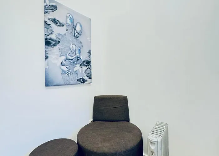 Cozy 9br For 18 Near Augarten Vienne